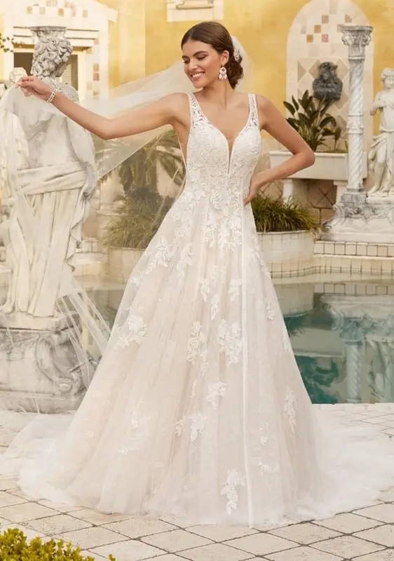 Sophia Tolli A-vonalú menyasszonyi ruha