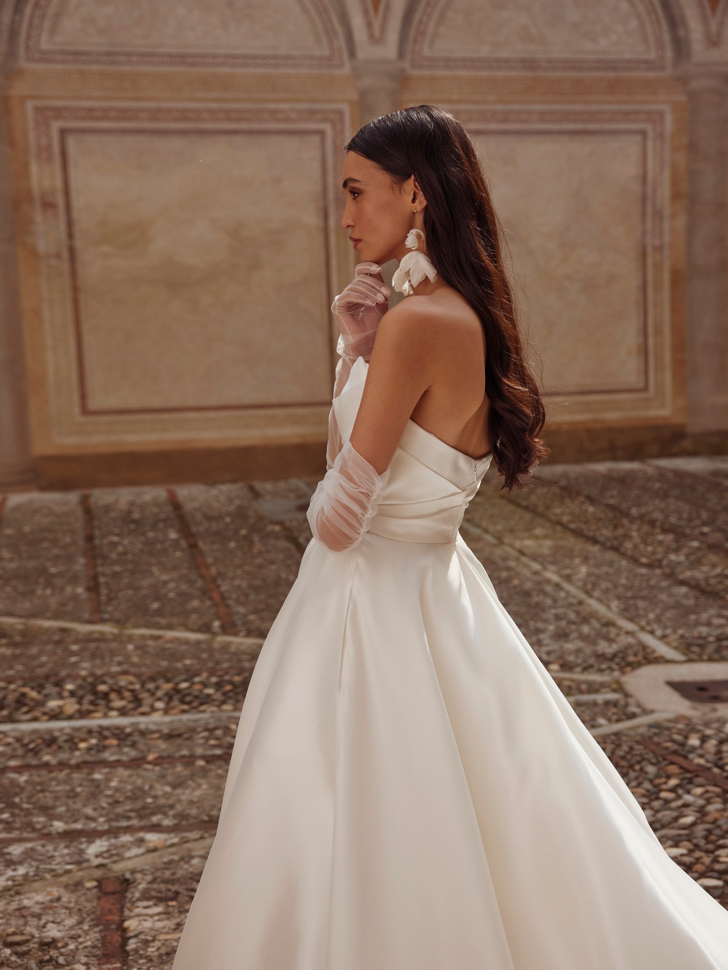 Dominiss Ideal, 3. kép