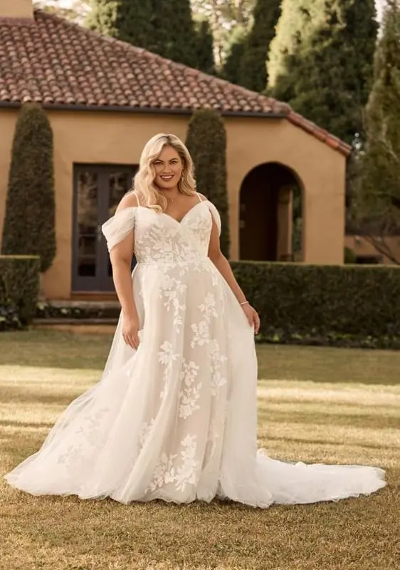 Sophia Tolli Isla, 1. kép