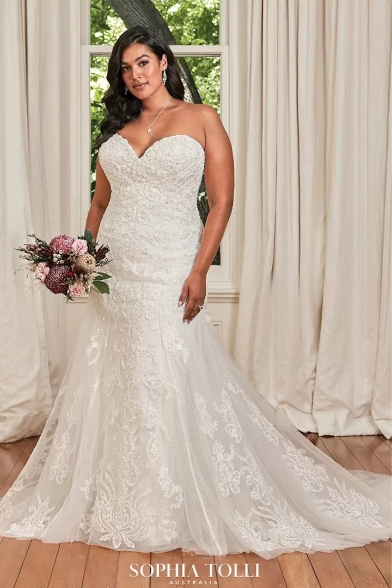 Sophia Tolli Deanna
