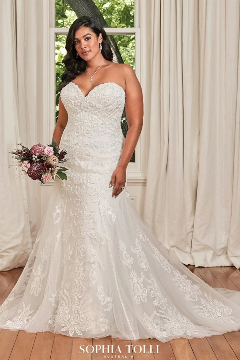 Sophia Tolli Deanna, 1. kép