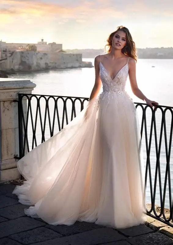 Nicole Milano Couture menyasszonyi ruha 