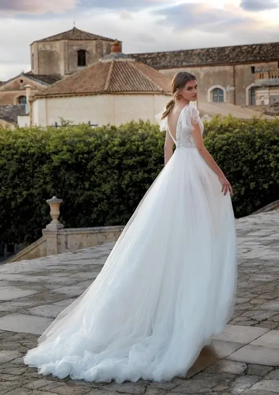 Nicole Milano Couture menyasszonyi ruha