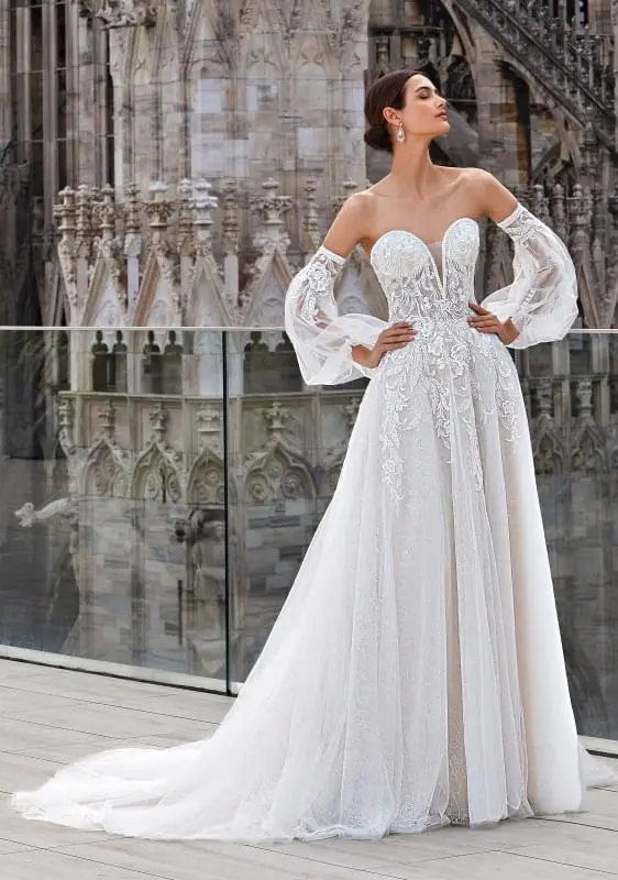 Demetrios kis A vonalú menyasszonyi ruha