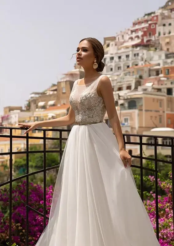 Oksana Mukha A-vonalú menyasszonyi ruha