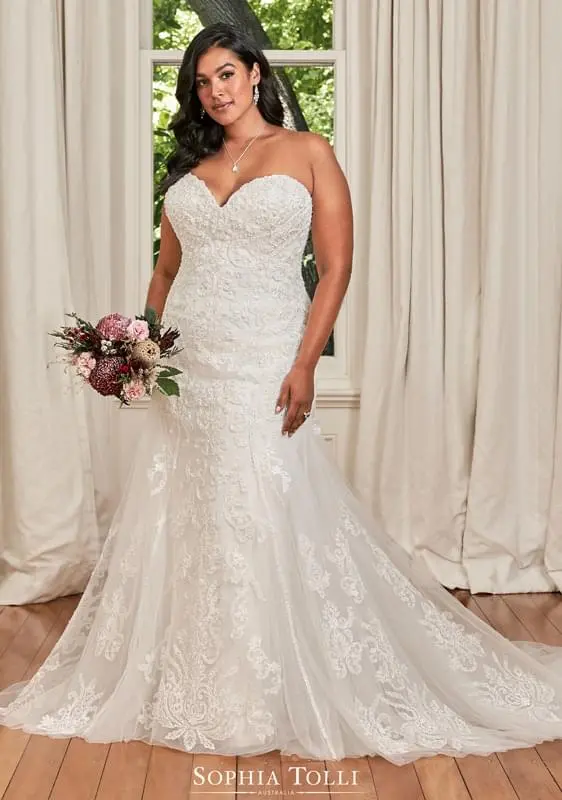 Sophia Tolli plus size sellő menyasszonyi ruha