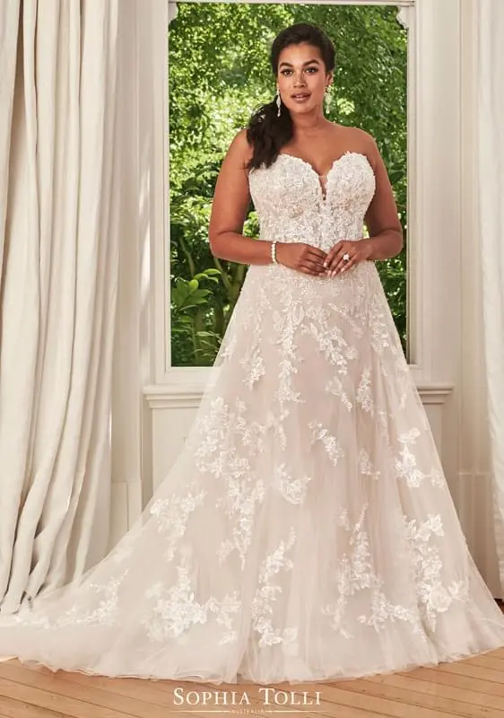 Sophia Tolli plus size sellő menyasszonyi ruha