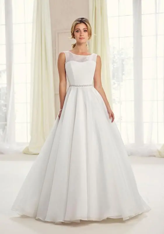 Enchanting A-vonalú, letisztult menyasszonyi ruha 
